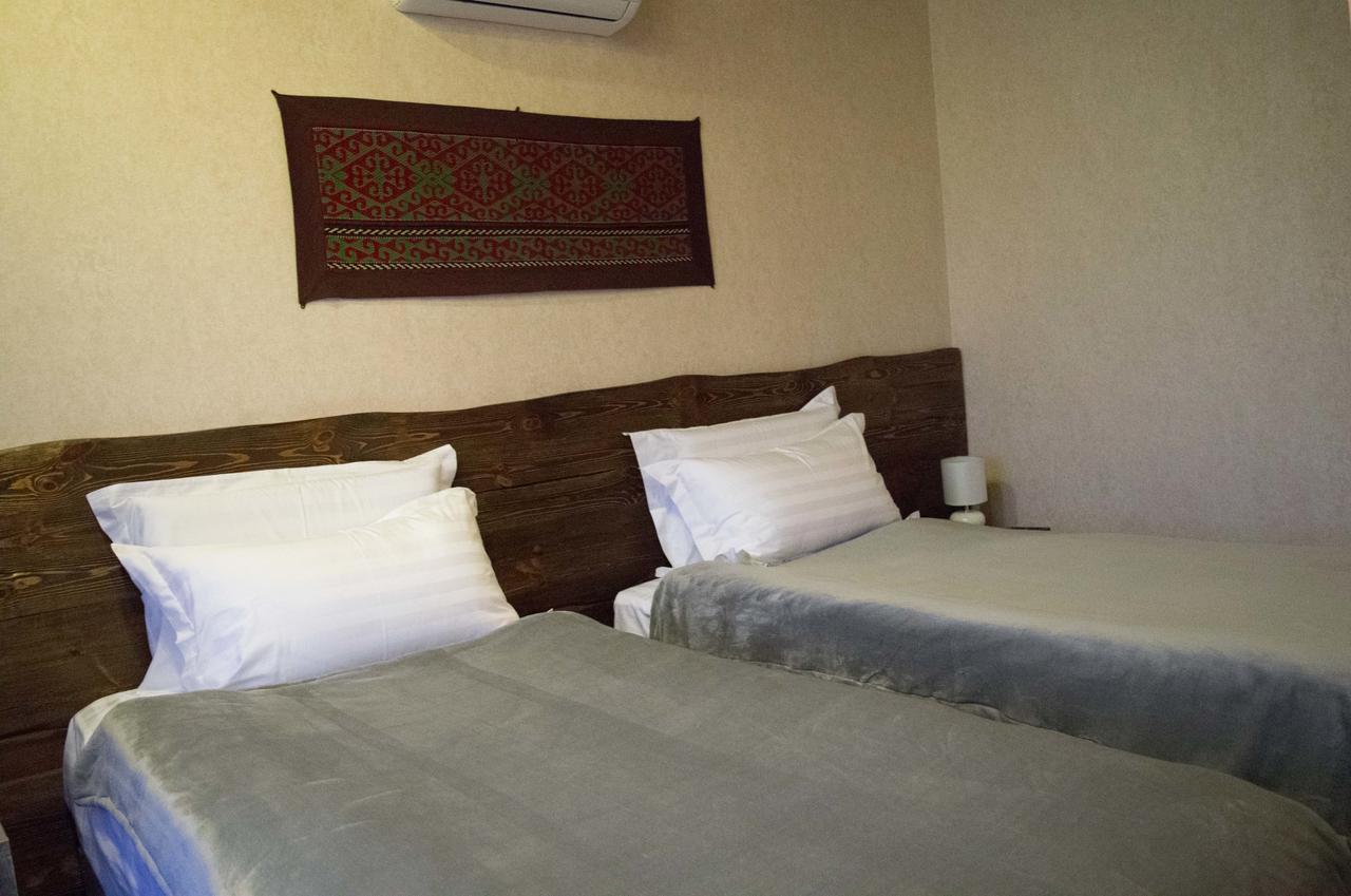 My Hotel Бишкек Экстерьер фото