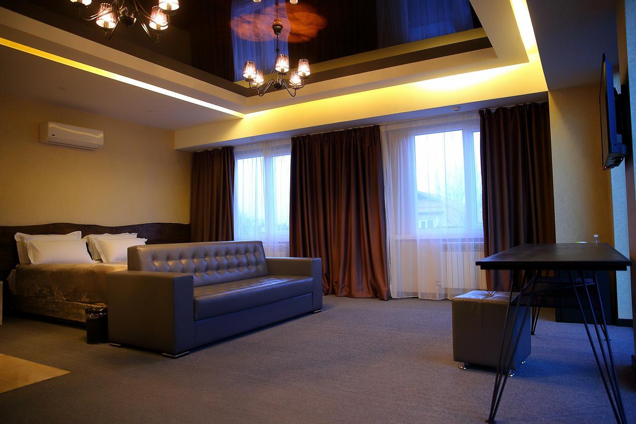 My Hotel Бишкек Экстерьер фото